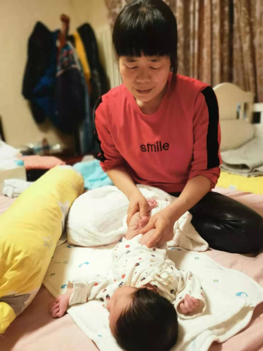 西安燕子月嫂服务照