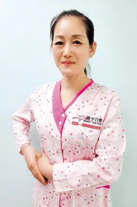  西安燕子月嫂豆鹏红